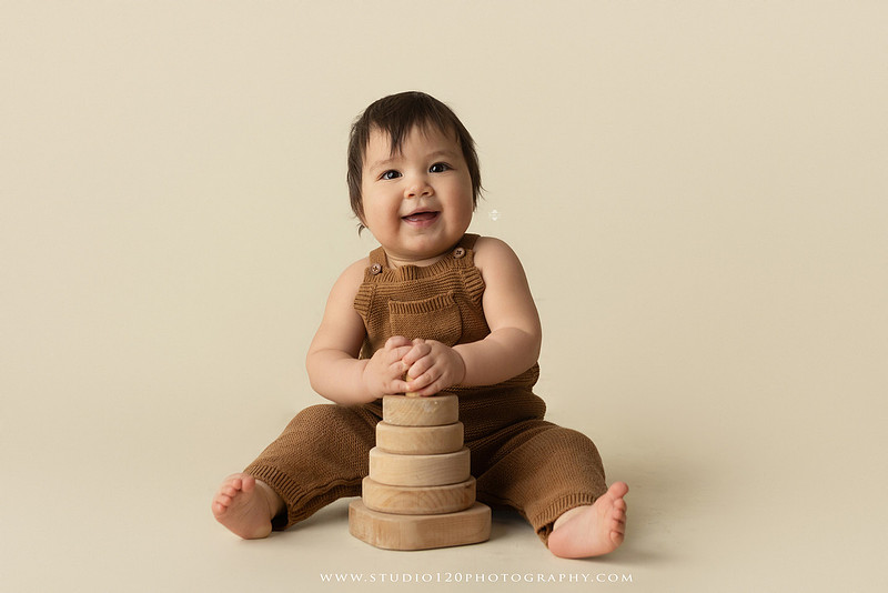 “Harry Potter cake smash first birthday session in Ramona California”
“Wizard themed cake smash photography for baby boy”
“Harry Potter milestone portraits at Studio 120 Photography”
“First birthday cake smash with Harry Potter theme”